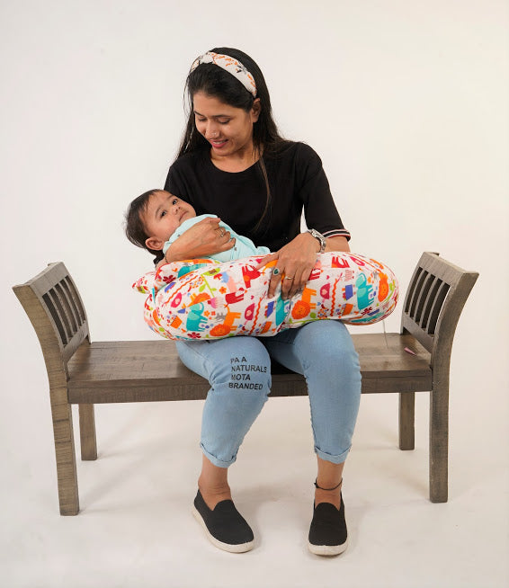 Nursing Pillow for Breastfeeding Baby, Multifunctional Breast Feeding Pillow, Cotton Removable Pillowcase, Style Giraffe